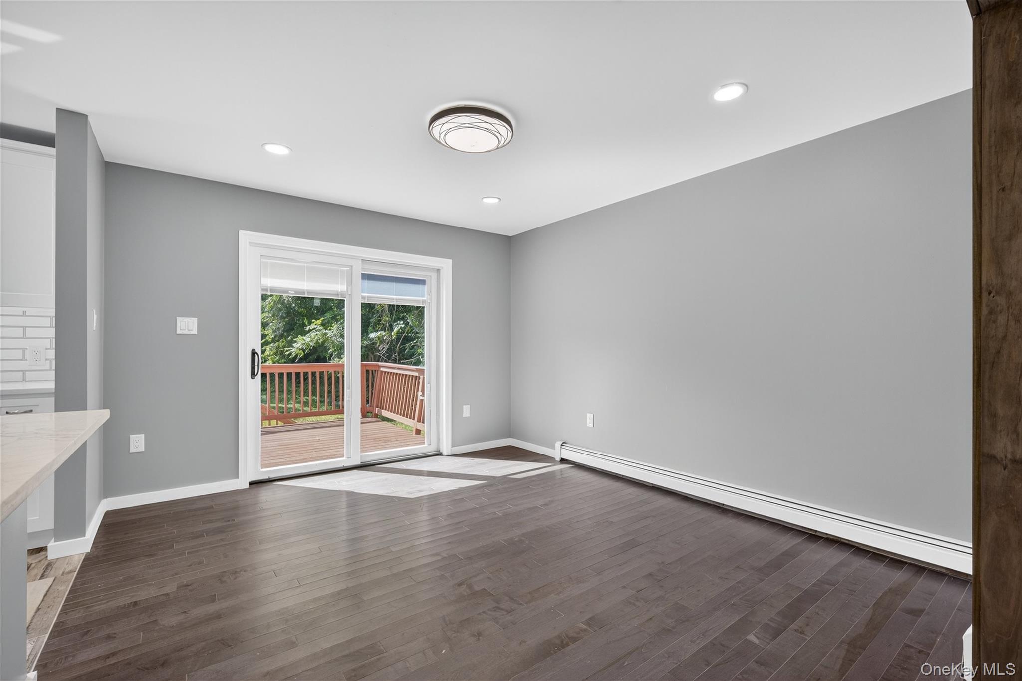 619 Creekside Road Property Photo 10