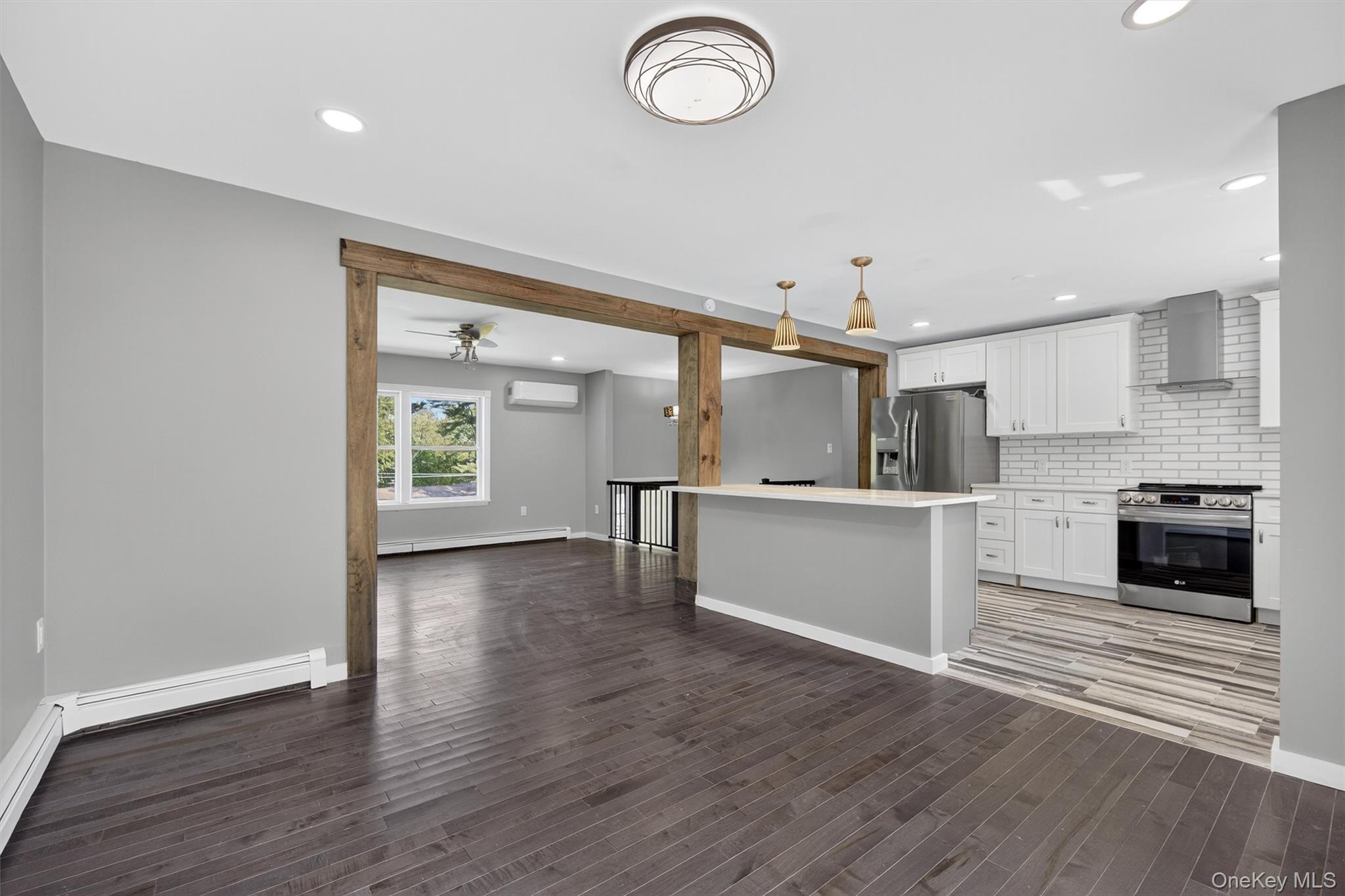 619 Creekside Road Property Photo 11