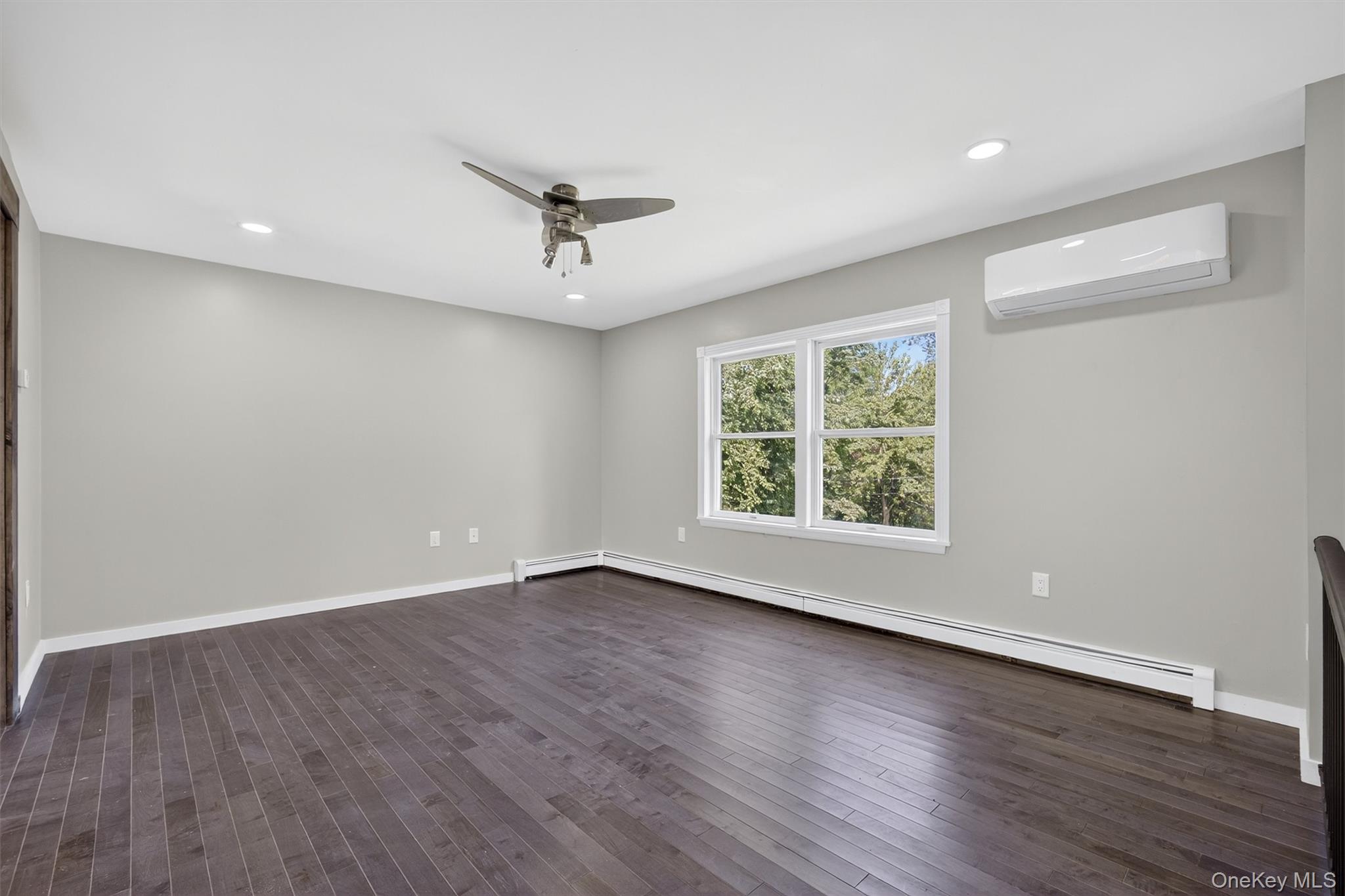 619 Creekside Road Property Photo 16
