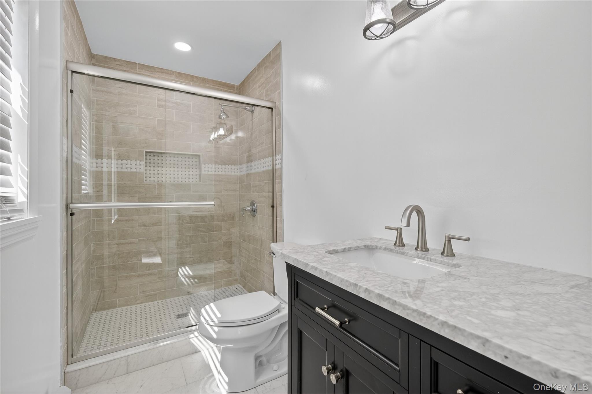 619 Creekside Road Property Photo 21