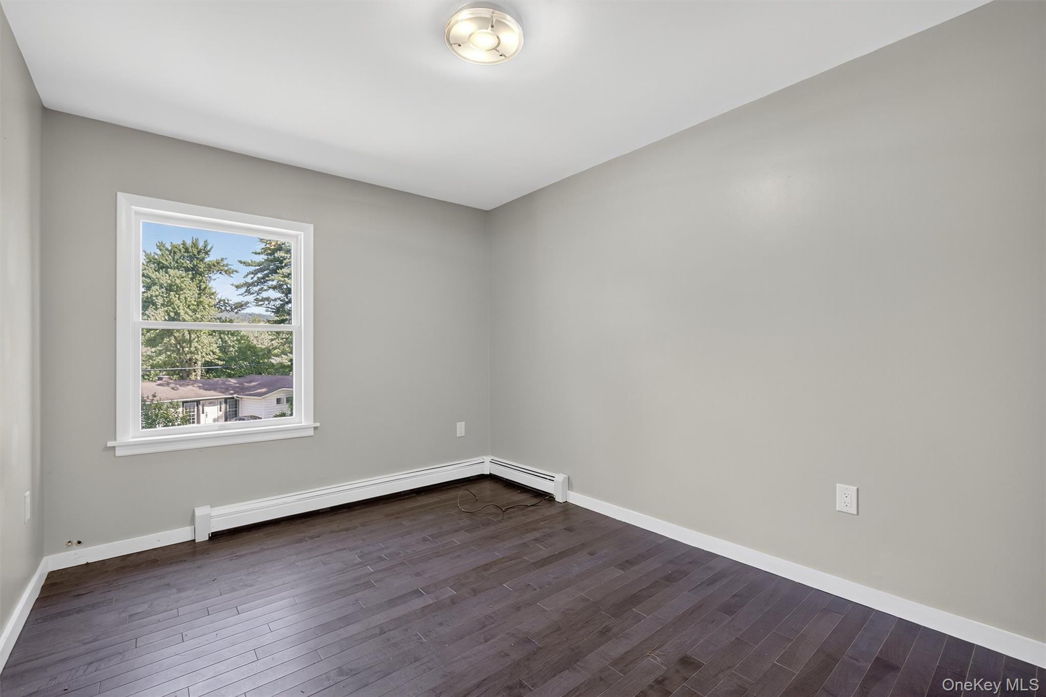 619 Creekside Road Property Photo 24