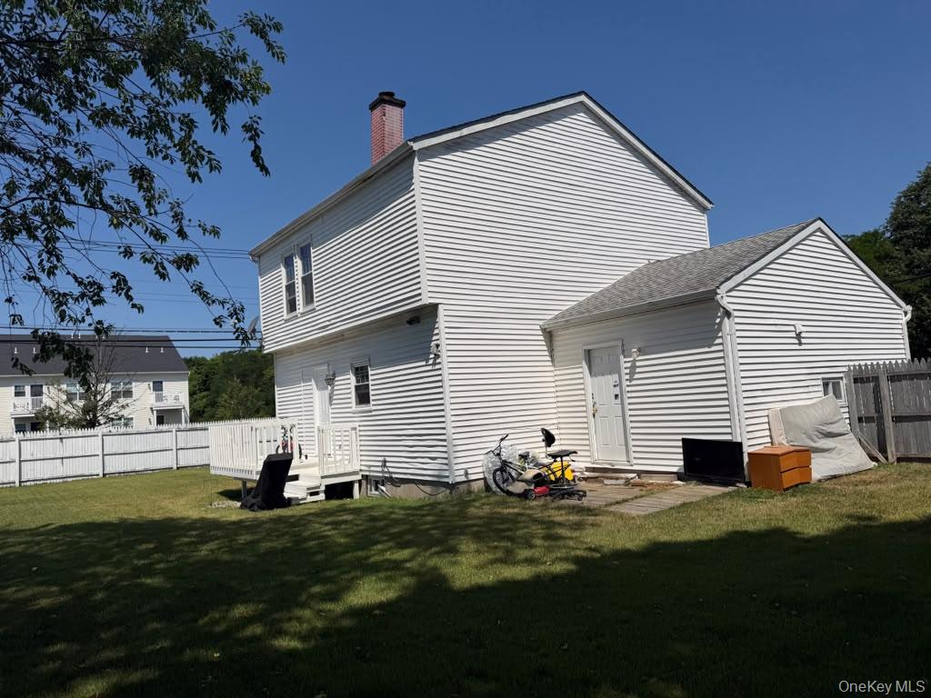 2 E Elm Street Property Photo 2