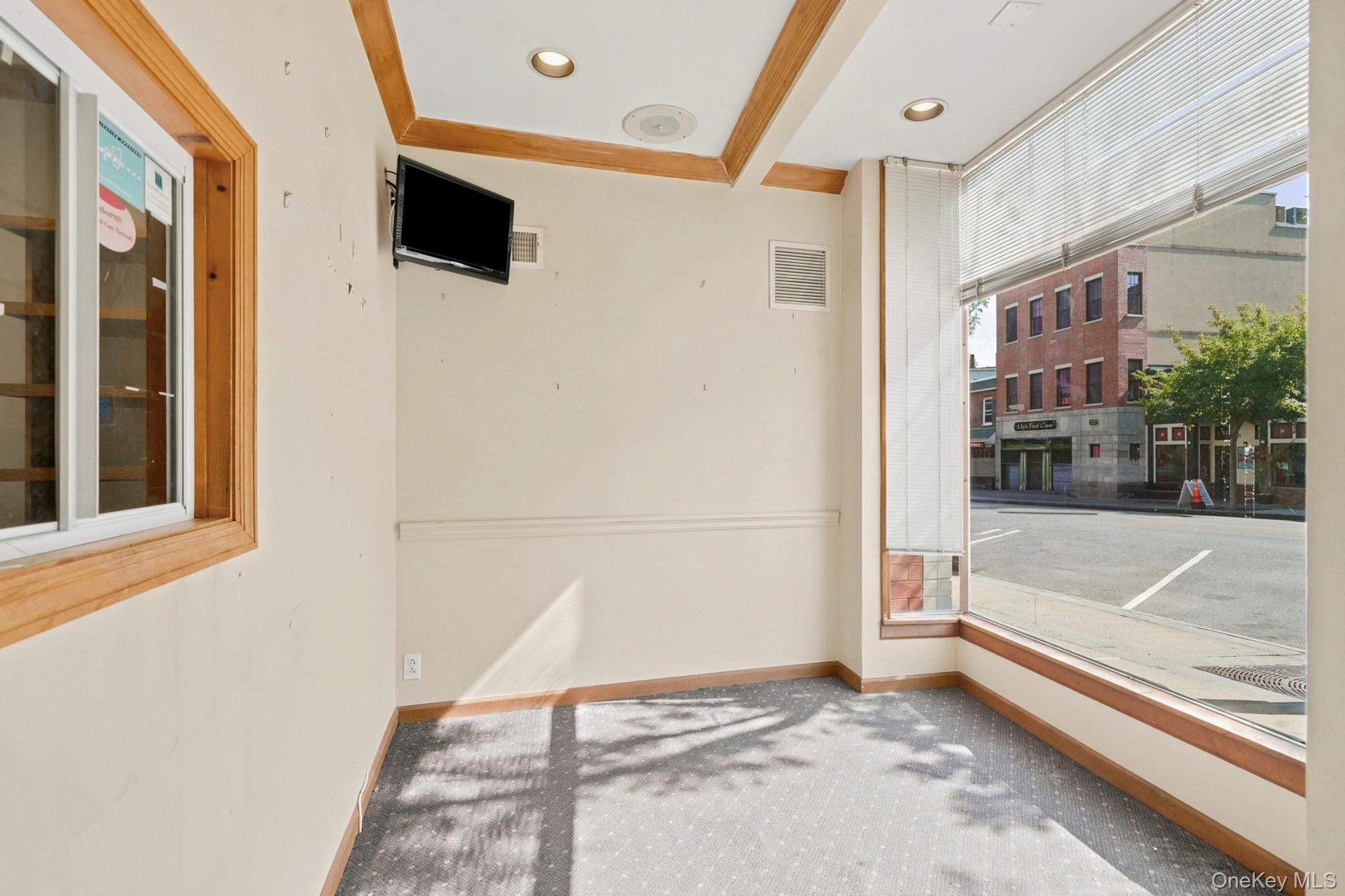 135 Mamaroneck Avenue Property Photo 9