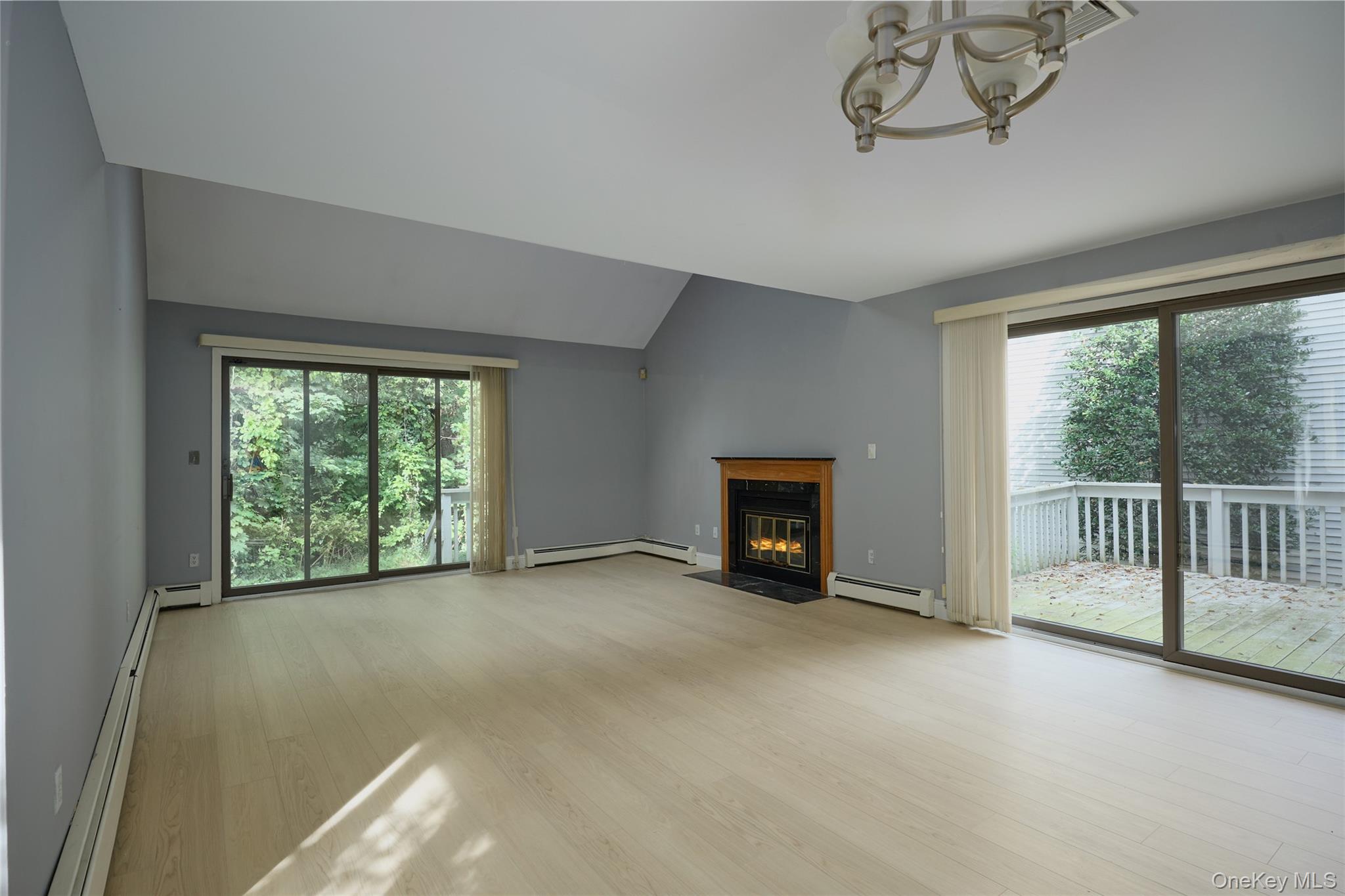 23 Evon Court Property Photo 4