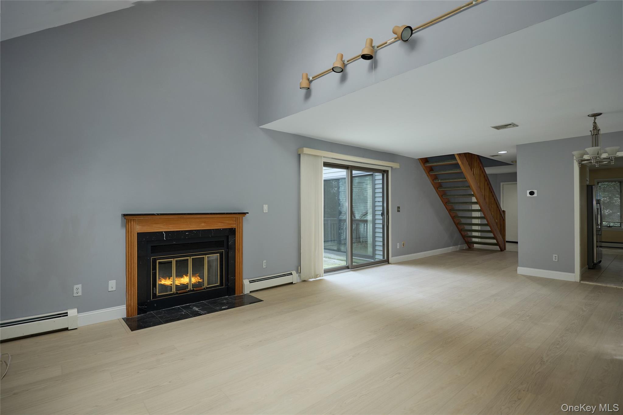 23 Evon Court Property Photo 5
