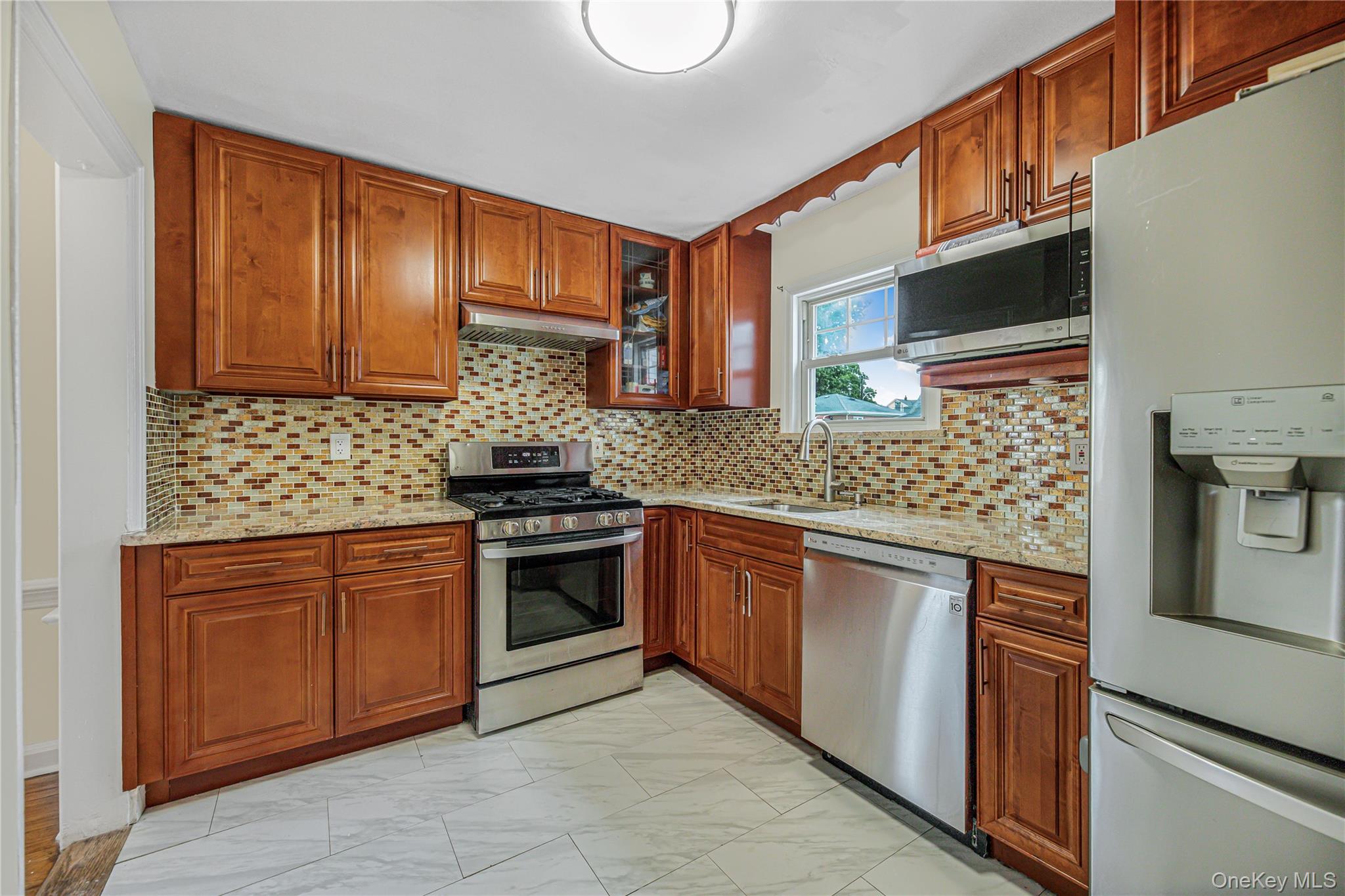 53 Holly Street Property Photo 5