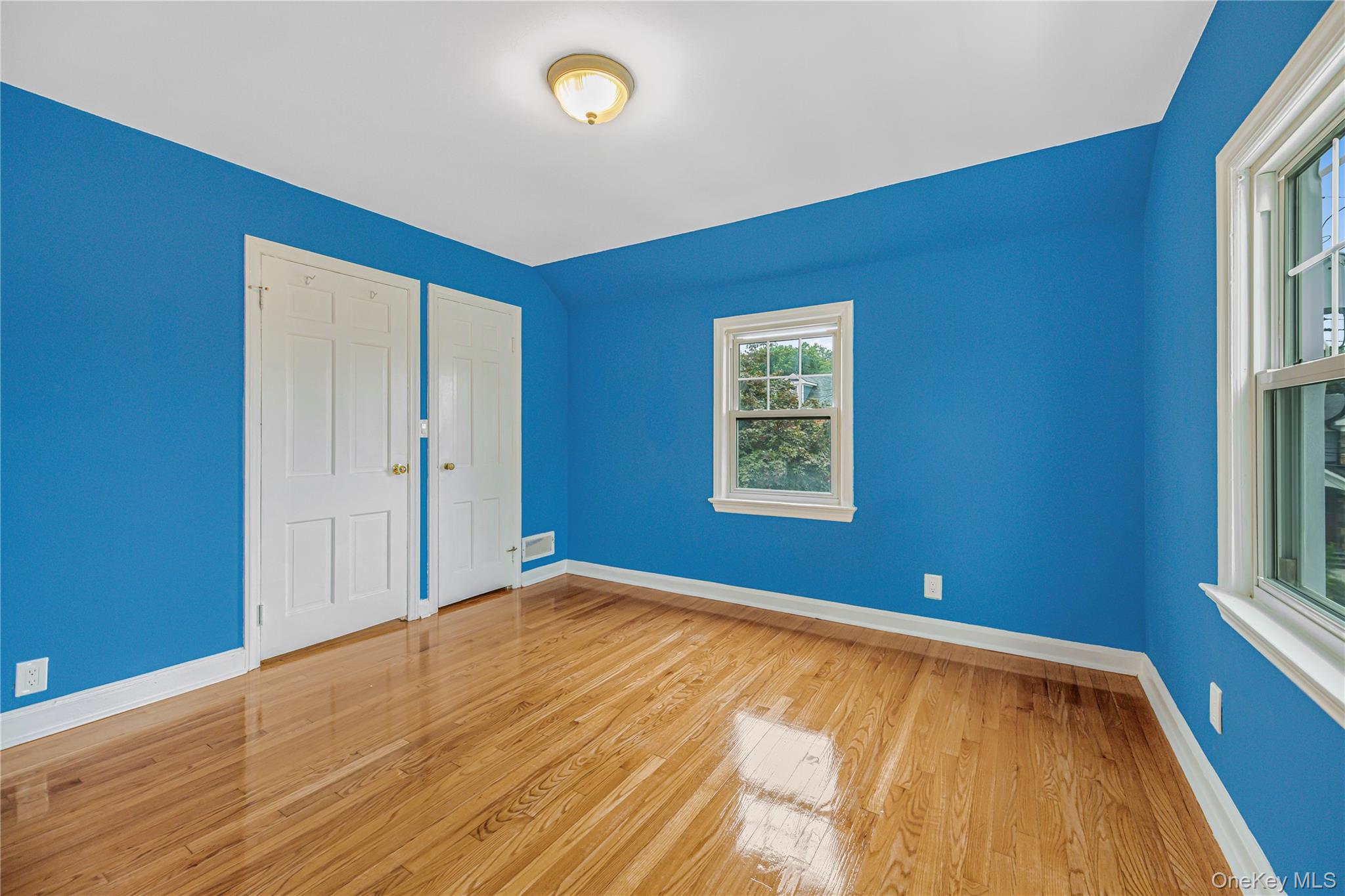53 Holly Street Property Photo 14
