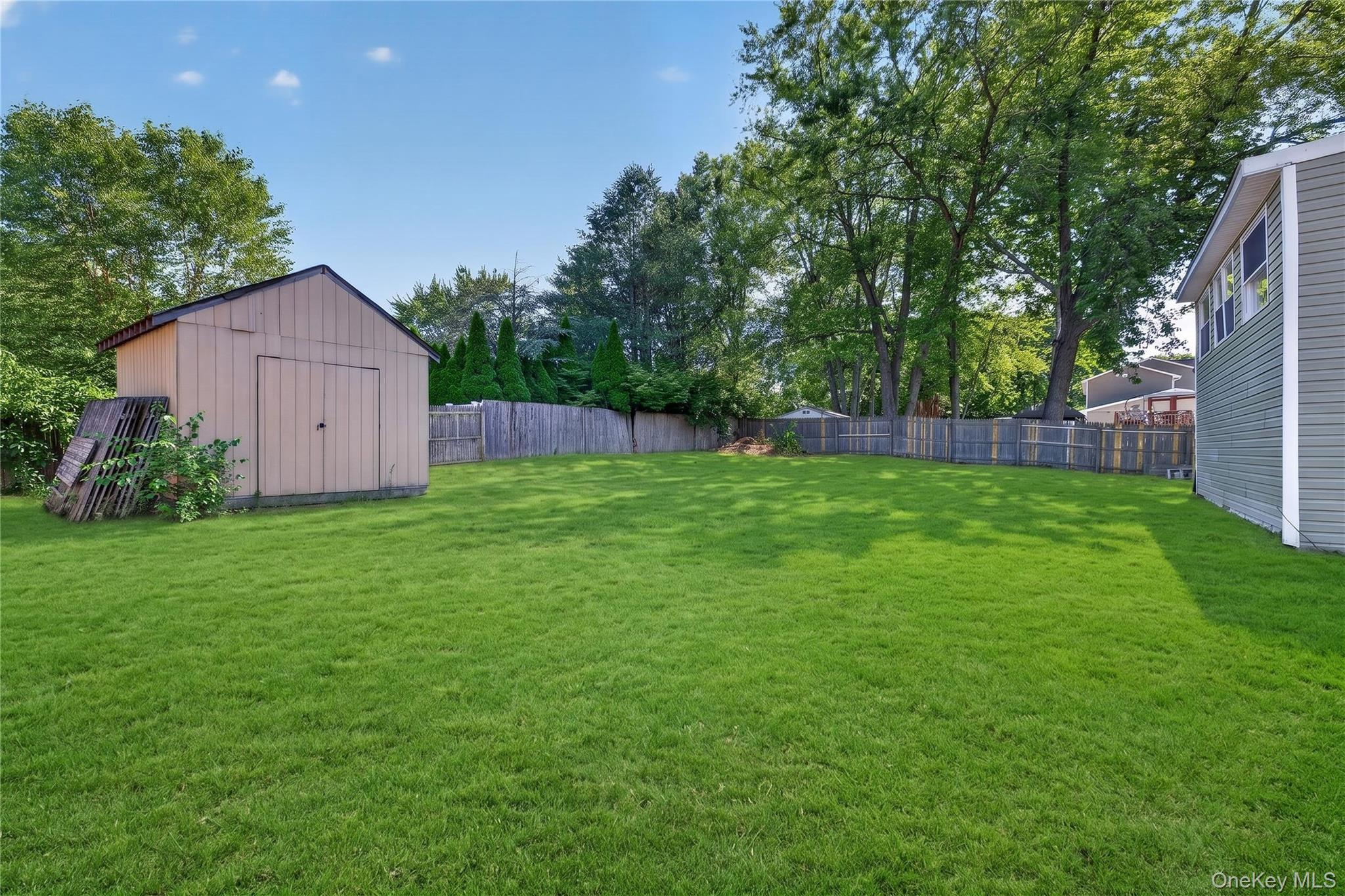 42 Crestwood Lane Property Photo 11