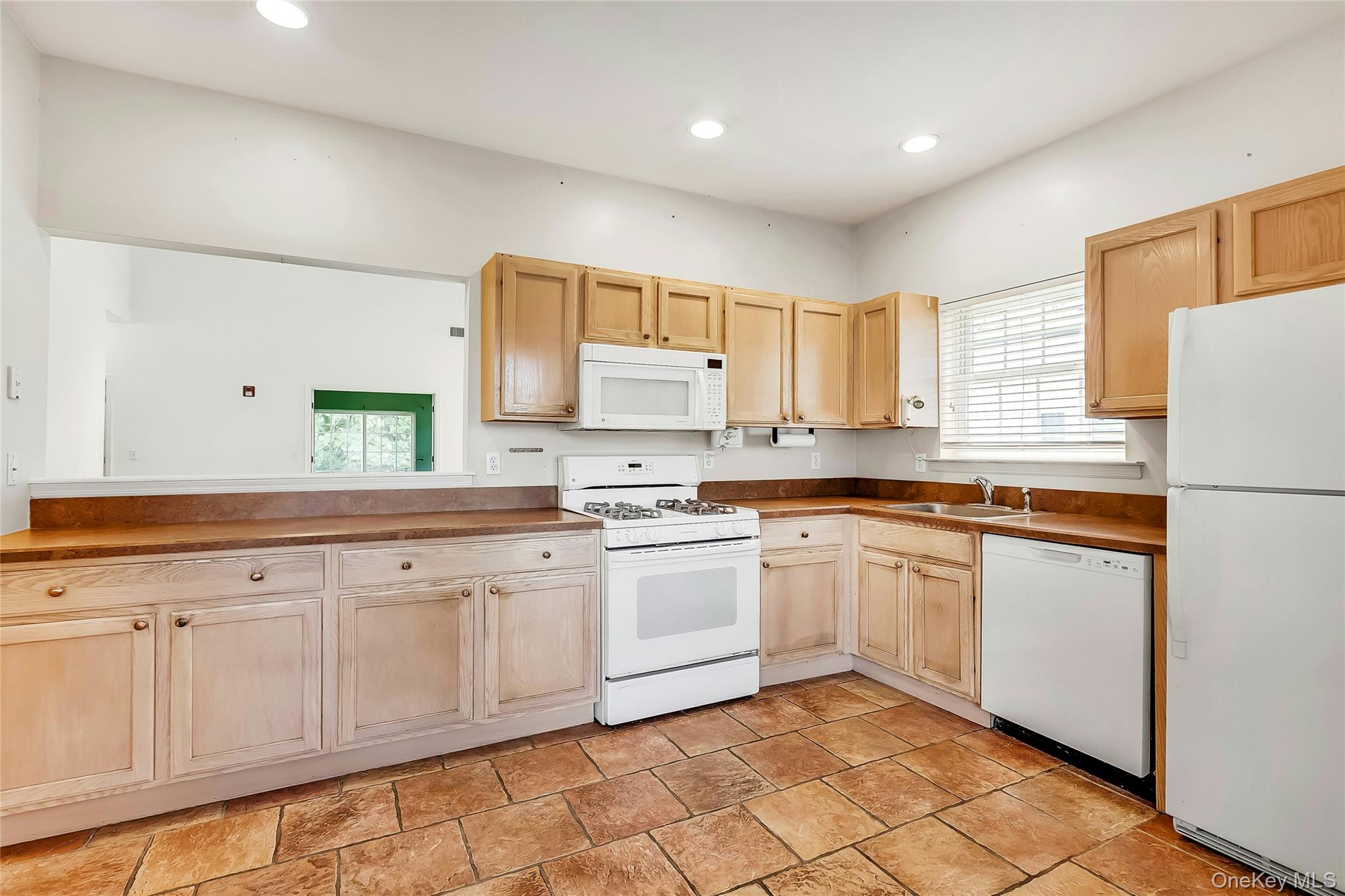42 Oyster Cove Lane Property Photo 3