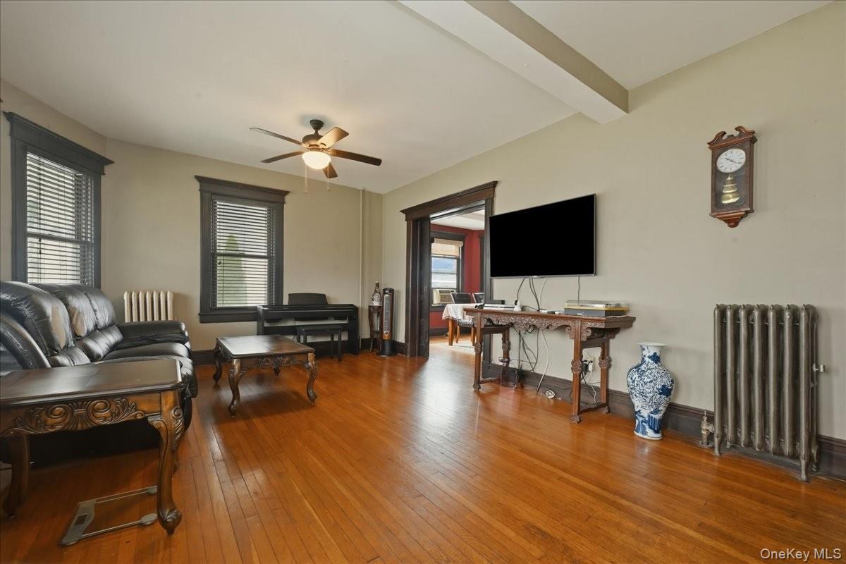 991 Cottage Place Property Photo 6