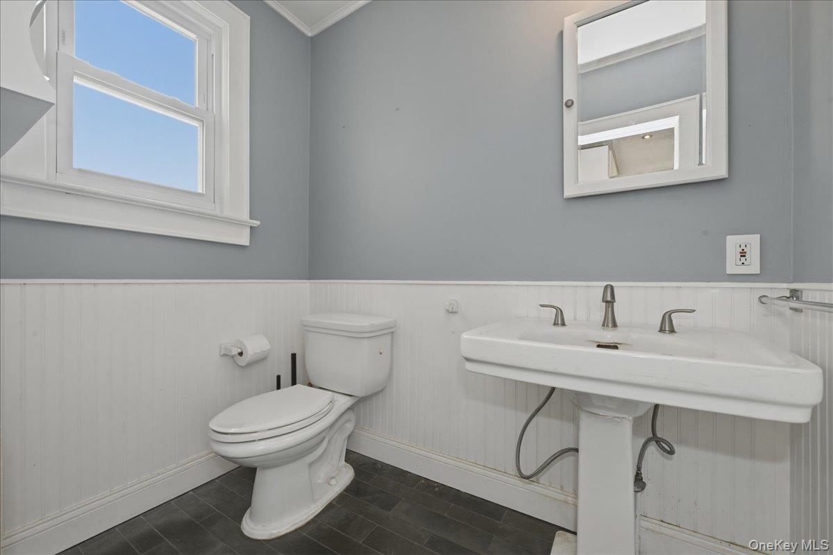 991 Cottage Place Property Photo 17