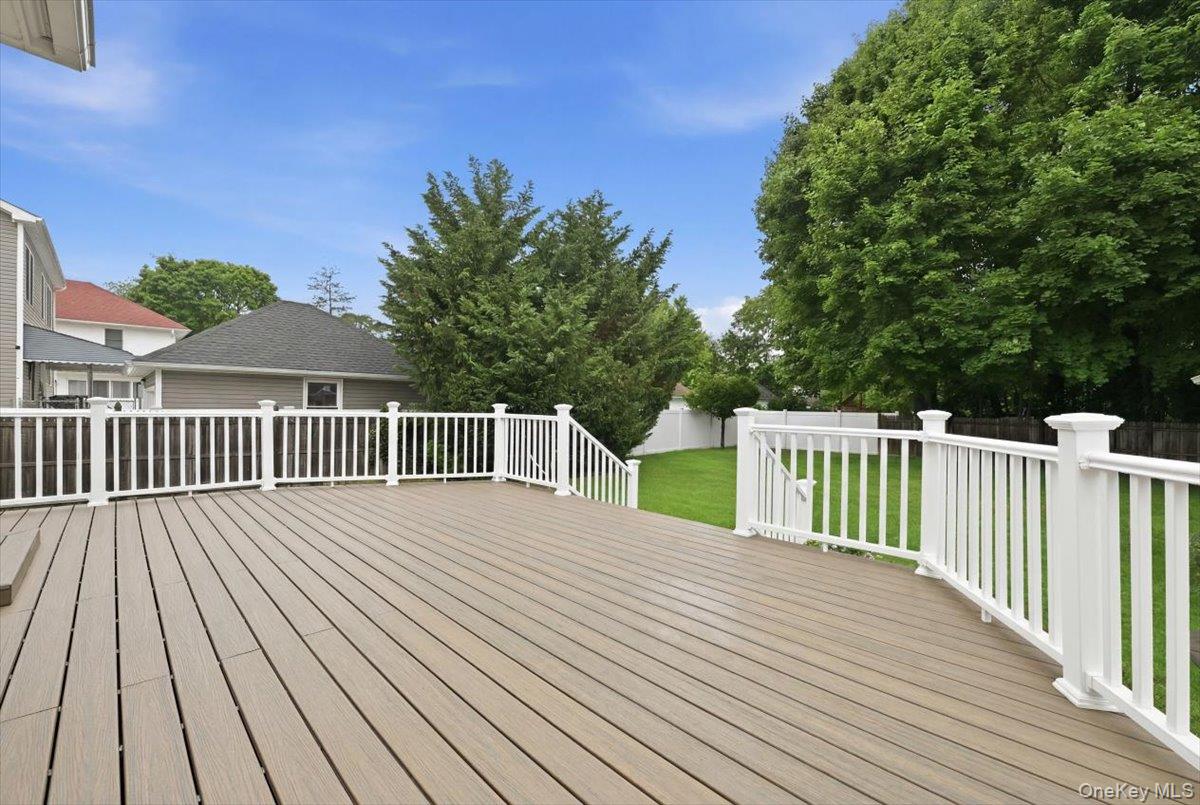 991 Cottage Place Property Photo 22
