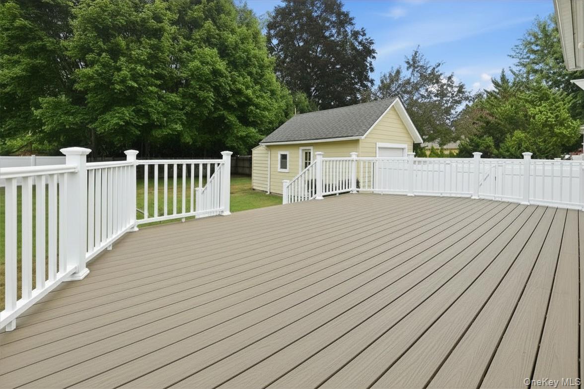 991 Cottage Place Property Photo 23