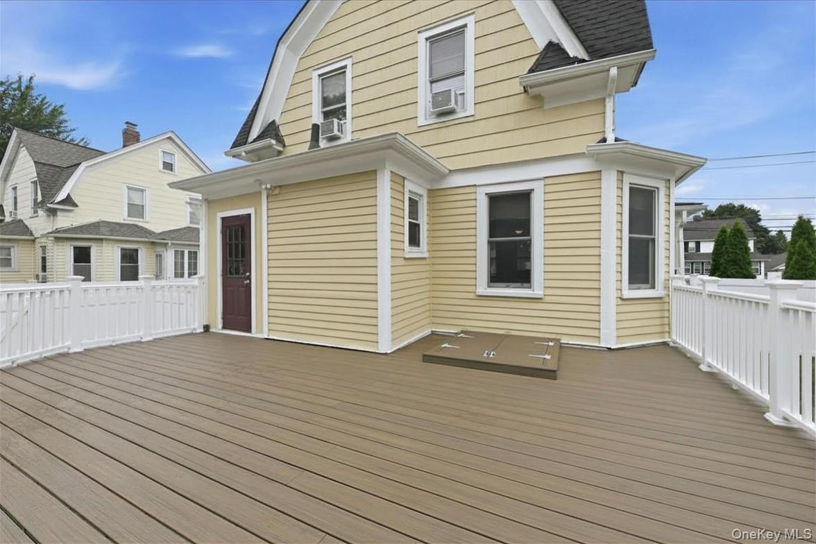 991 Cottage Place Property Photo 25