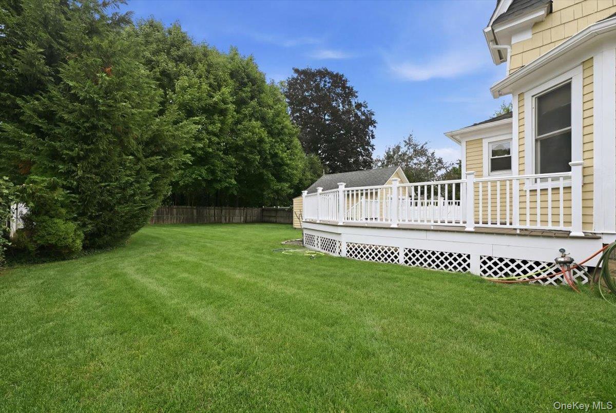 991 Cottage Place Property Photo 28