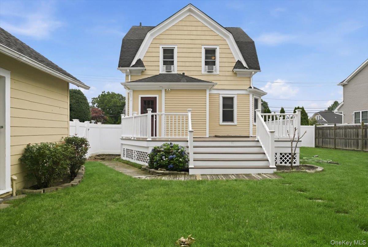 991 Cottage Place Property Photo 31