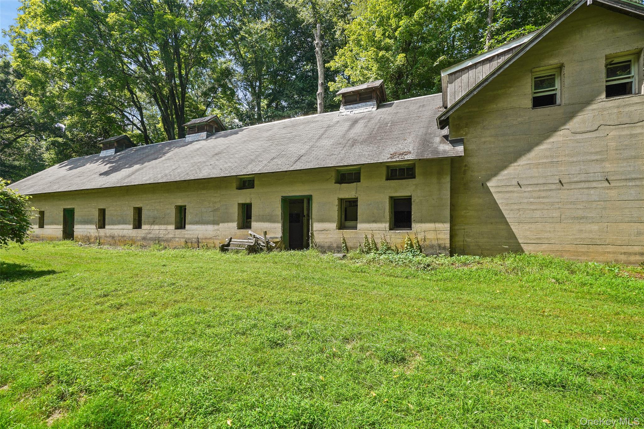 382 Bedford Center Property Photo 16