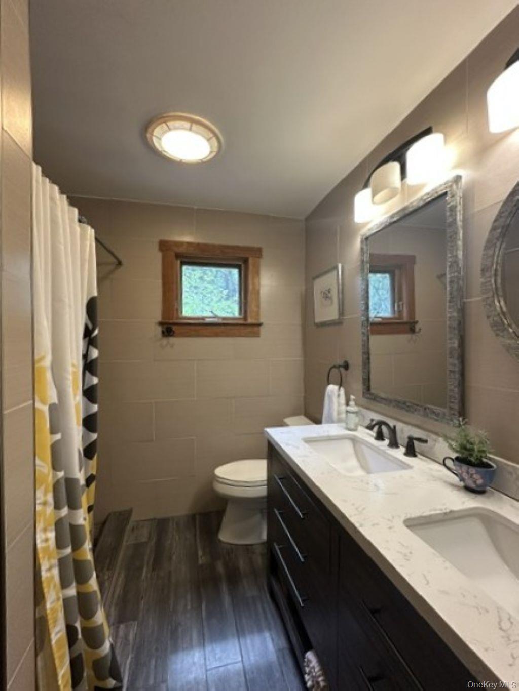 44 Lynn Avenue Property Photo 3
