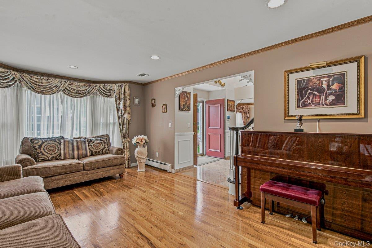 91 Macgregor Avenue Property Photo 11