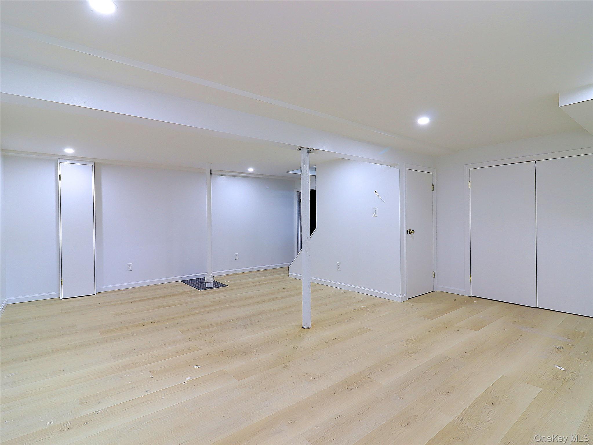 7 Locust Street Property Photo 19