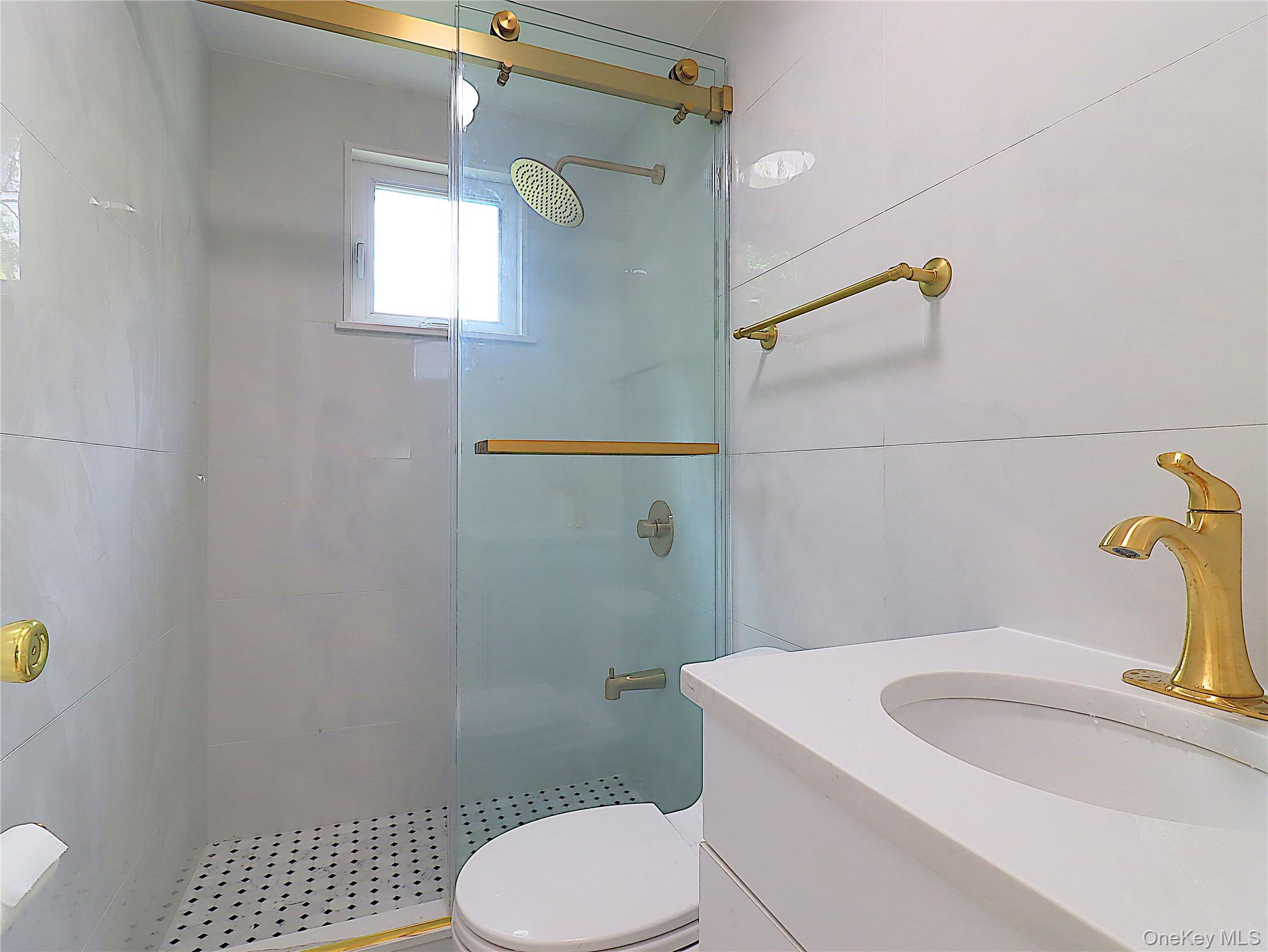 7 Locust Street Property Photo 25
