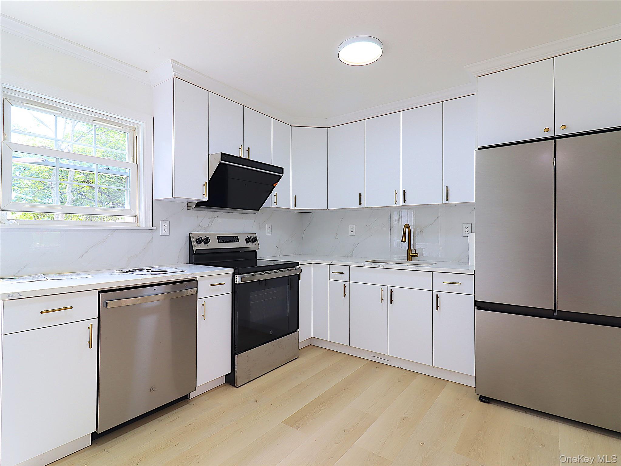 7 Locust Street Property Photo 26