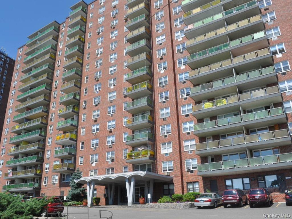 1853 Central Park Avenue 3f Property Photo 5