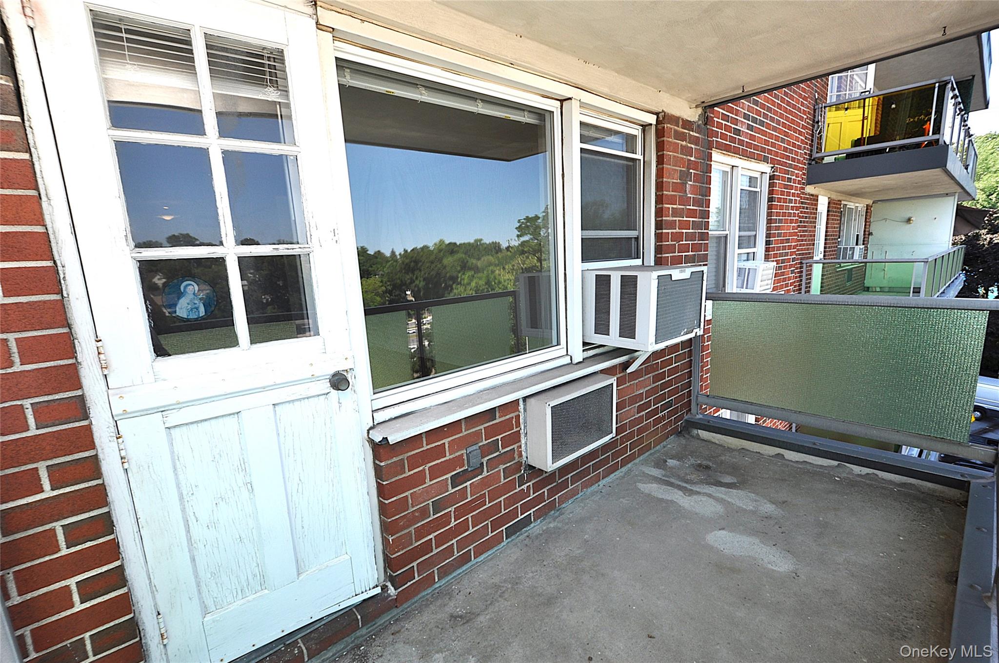 1853 Central Park Avenue 3f Property Photo 12