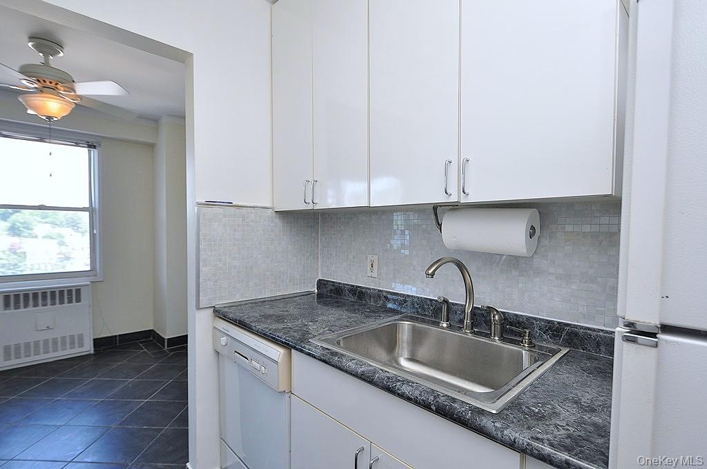 1853 Central Park Avenue 3f Property Photo 16