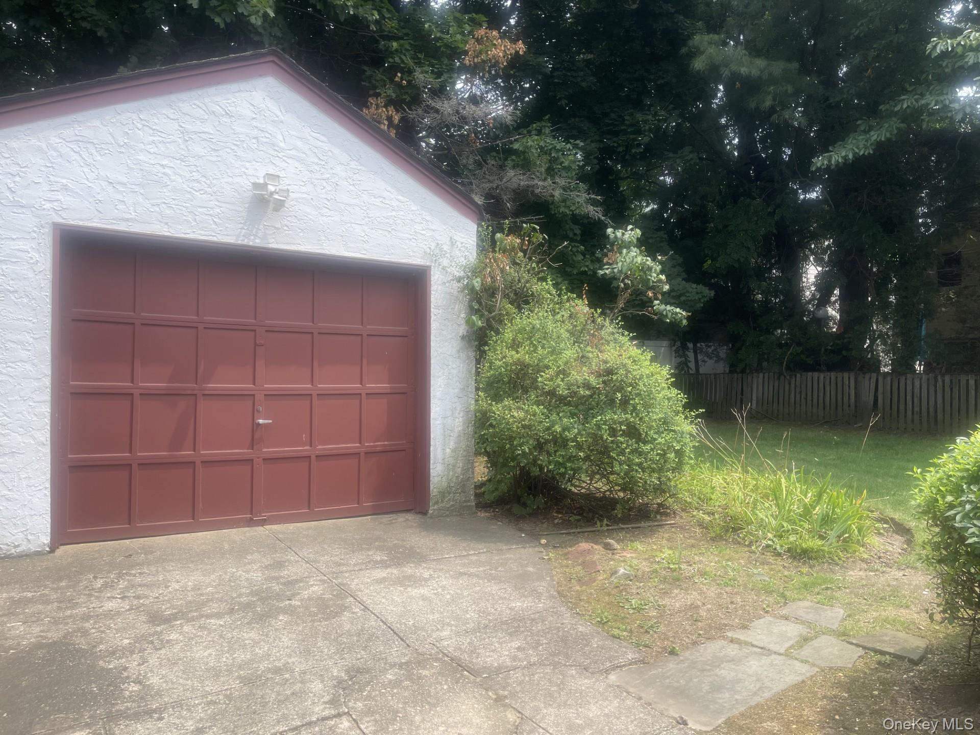 334 Westwood Road Property Photo 7