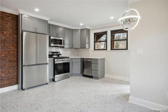 504 Ashford Avenue 1w Property Photo 5