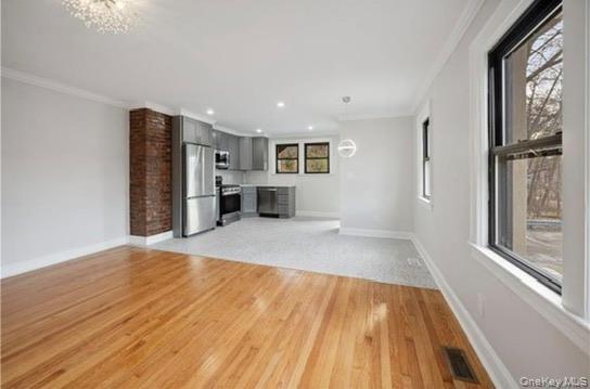 504 Ashford Avenue 1w Property Photo 6