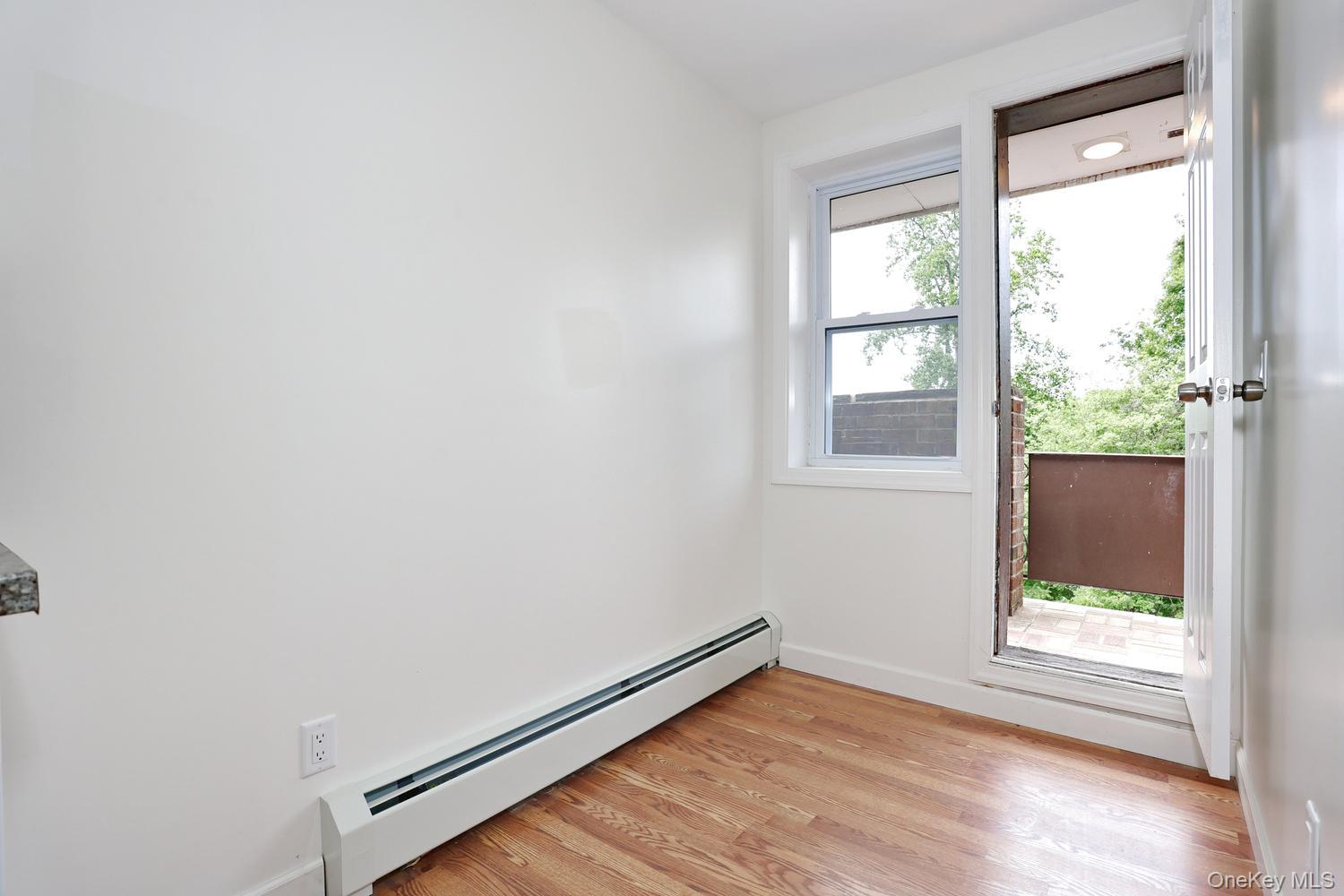 242 Kearsing Parkway F Property Photo 11