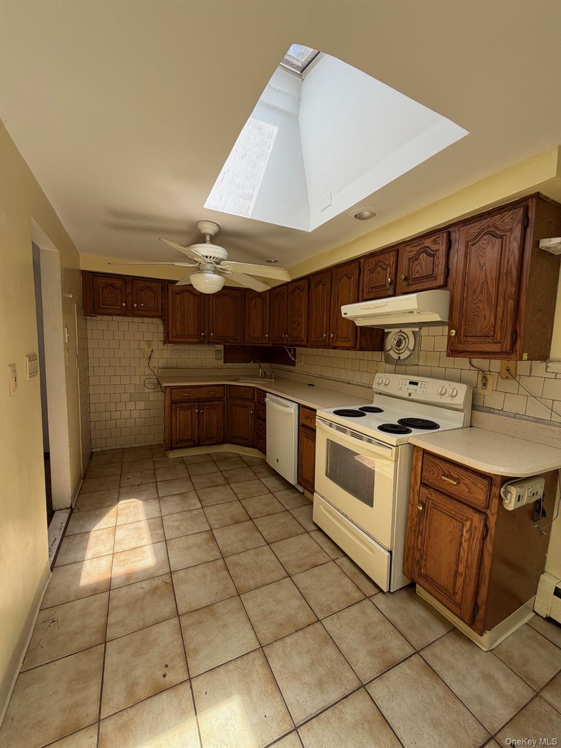 1067 N New York Drive Property Photo 20