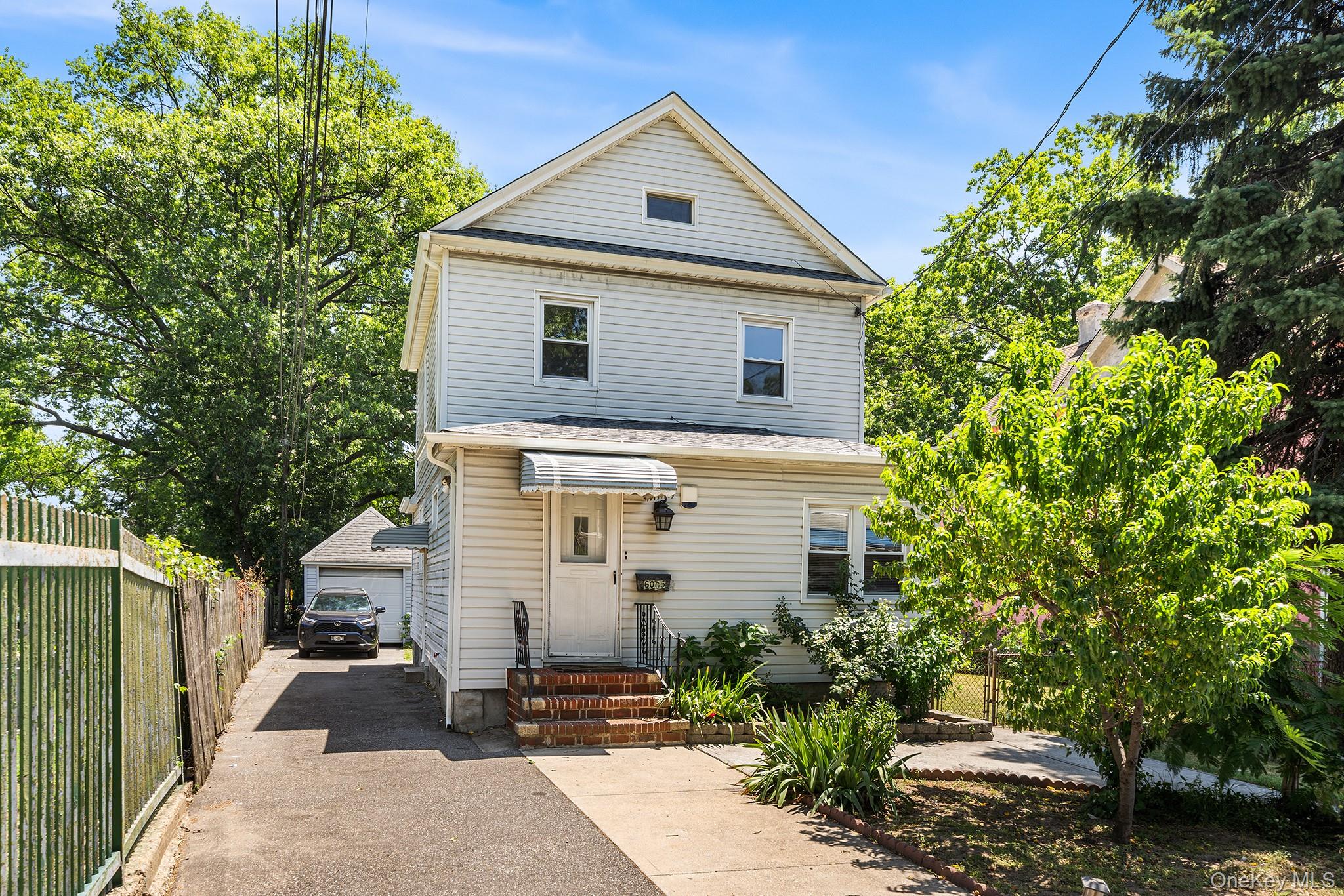 6005 168th Street Property Photo 1