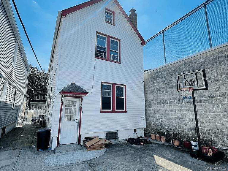 15013 118th Avenue Property Photo 2