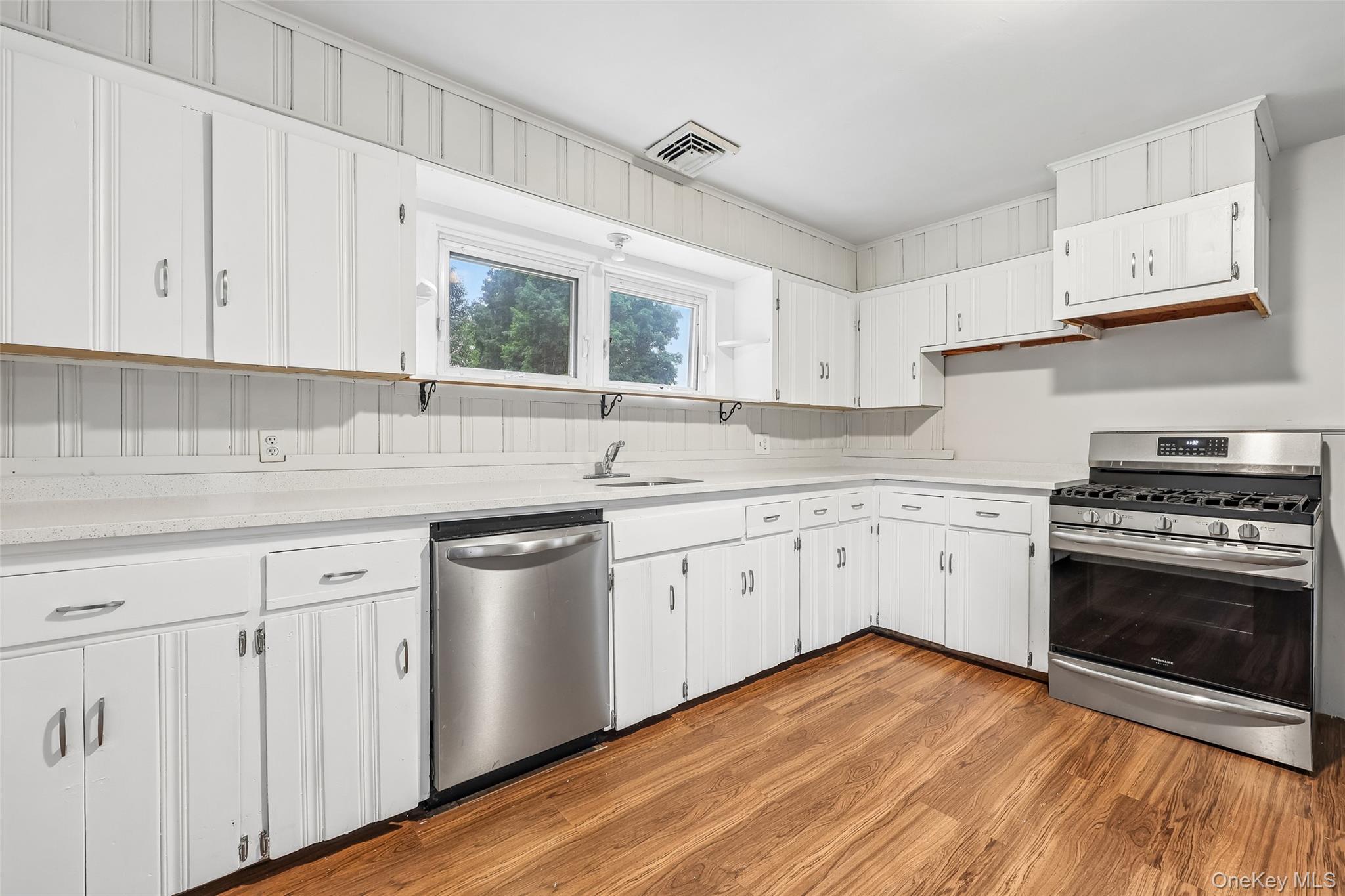 14 Highview Avenue Property Photo 3