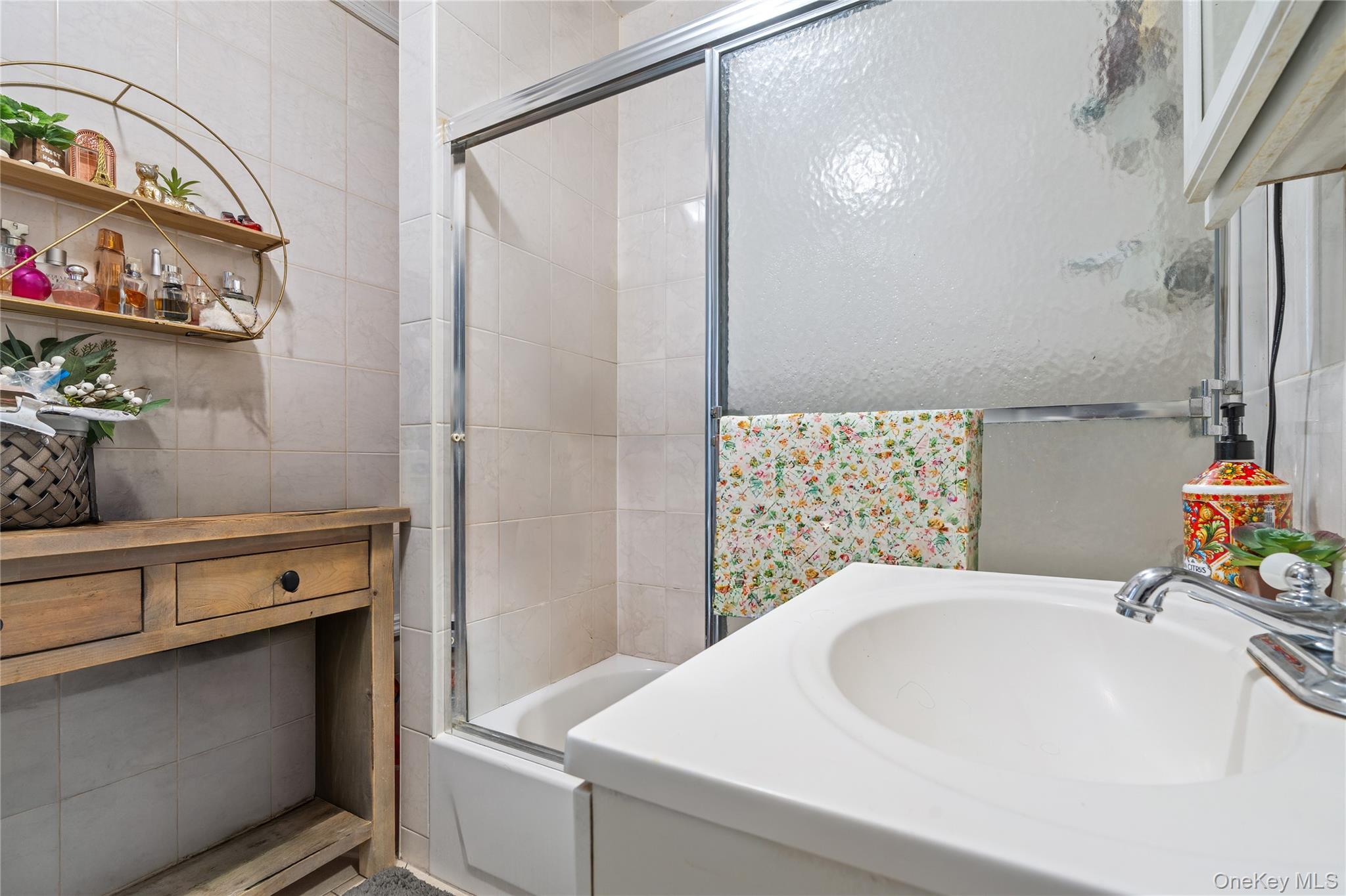 33-32 89th Street Property Photo 18