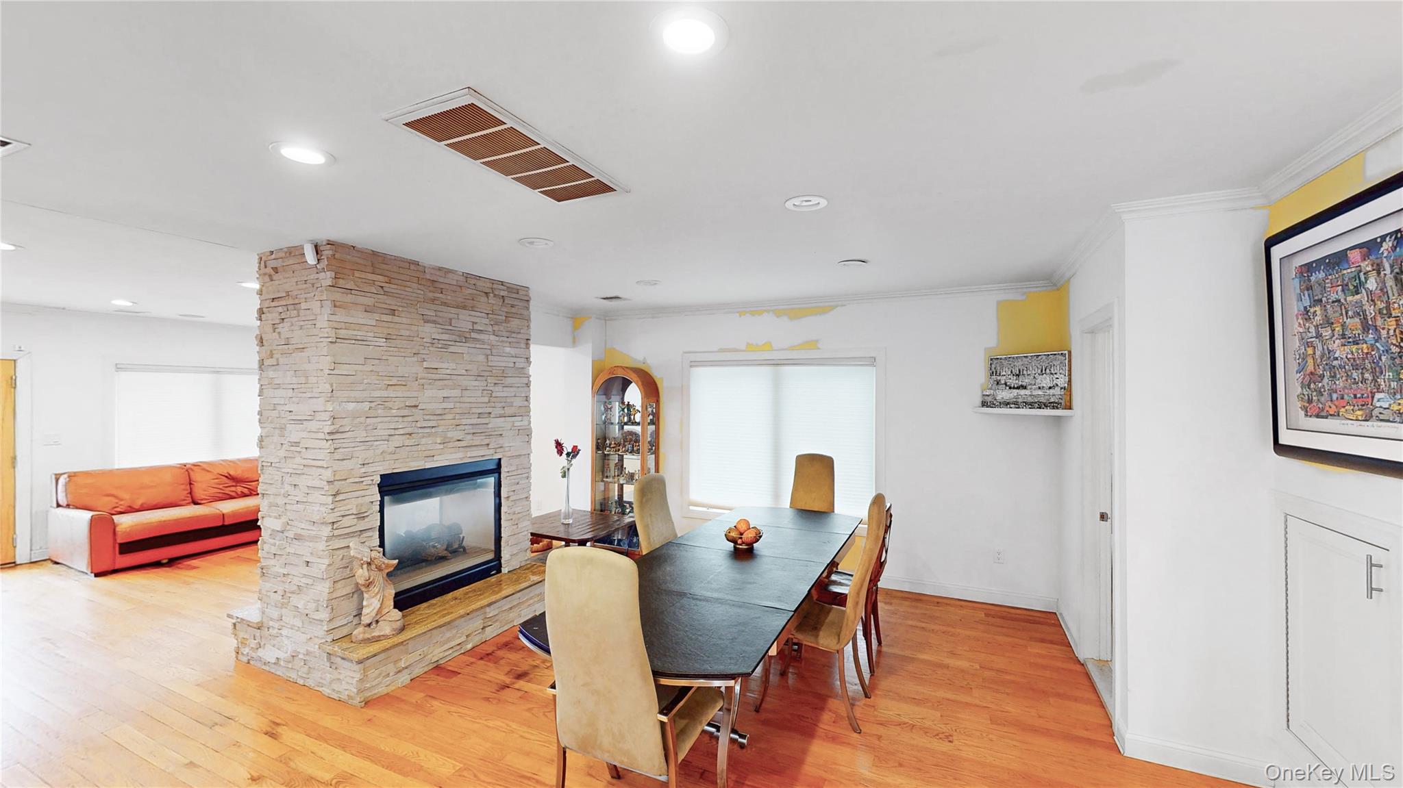 145 Kingston Boulevard Property Photo 2