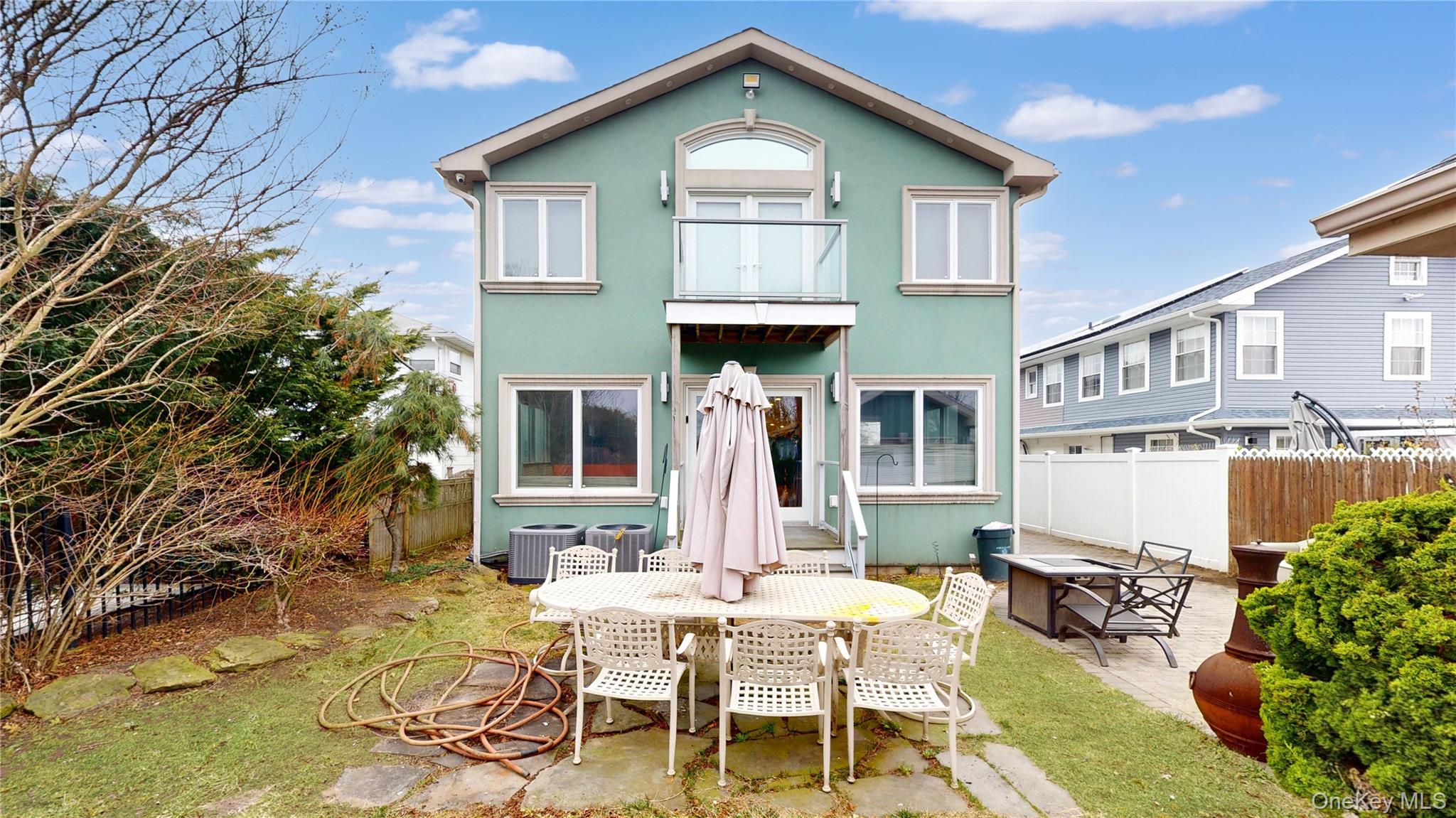 145 Kingston Boulevard Property Photo 11