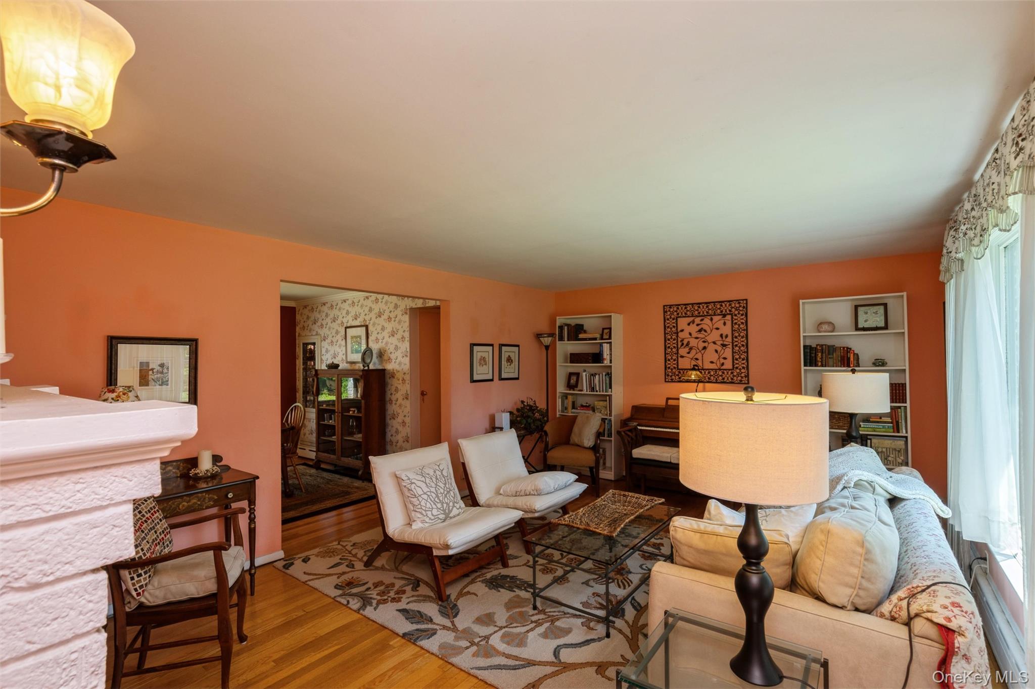 199 N Country Road Property Photo 3