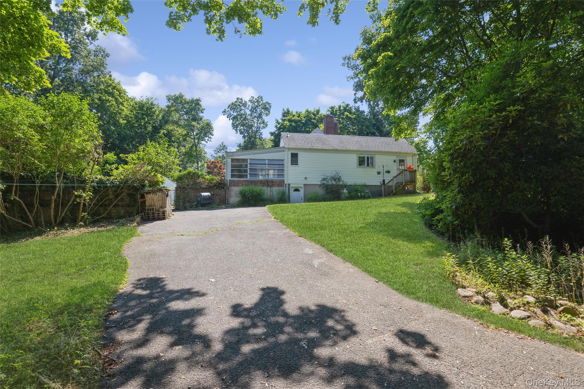 199 N Country Road Property Photo 40
