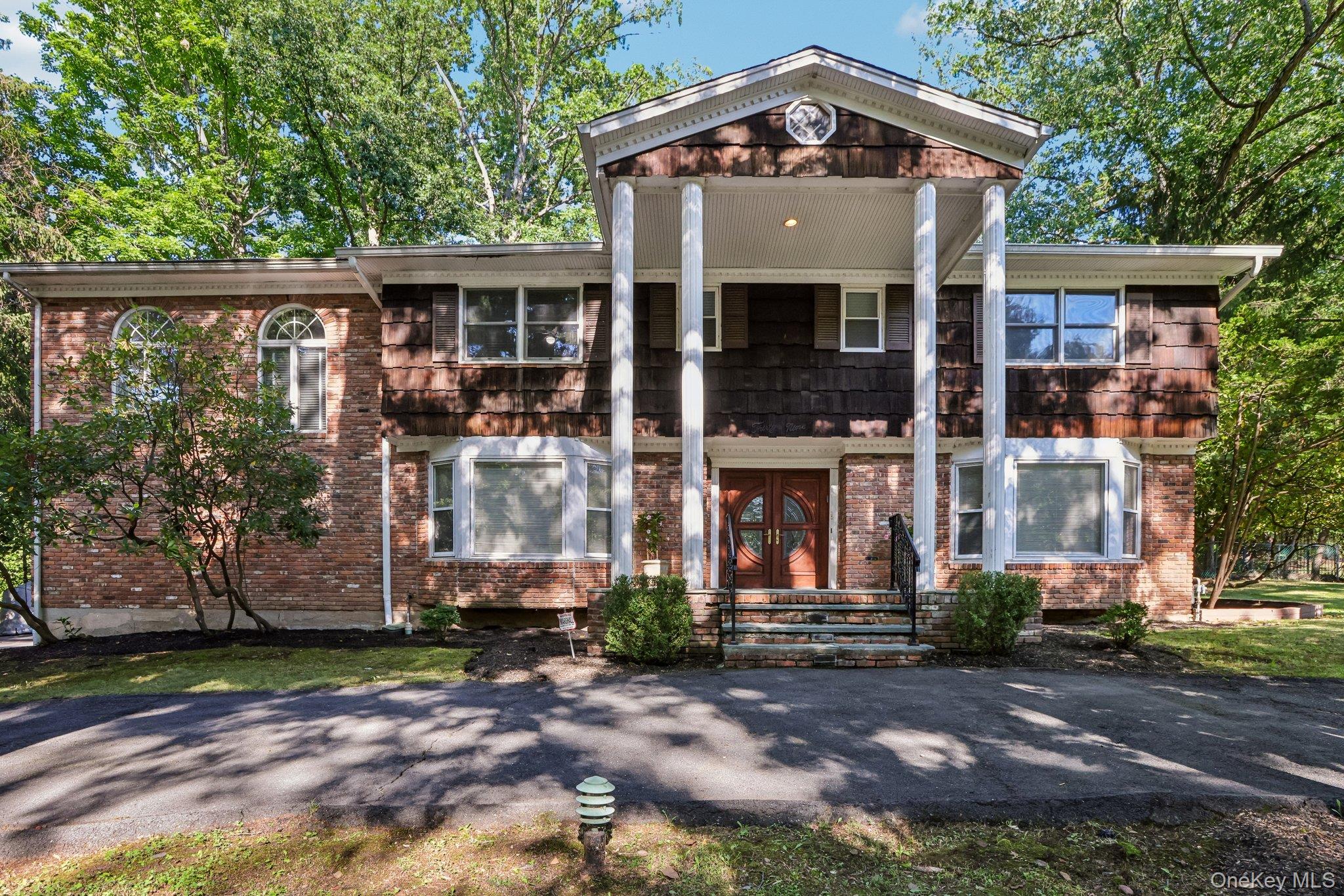 39 Woodhaven Drive Property Photo 1