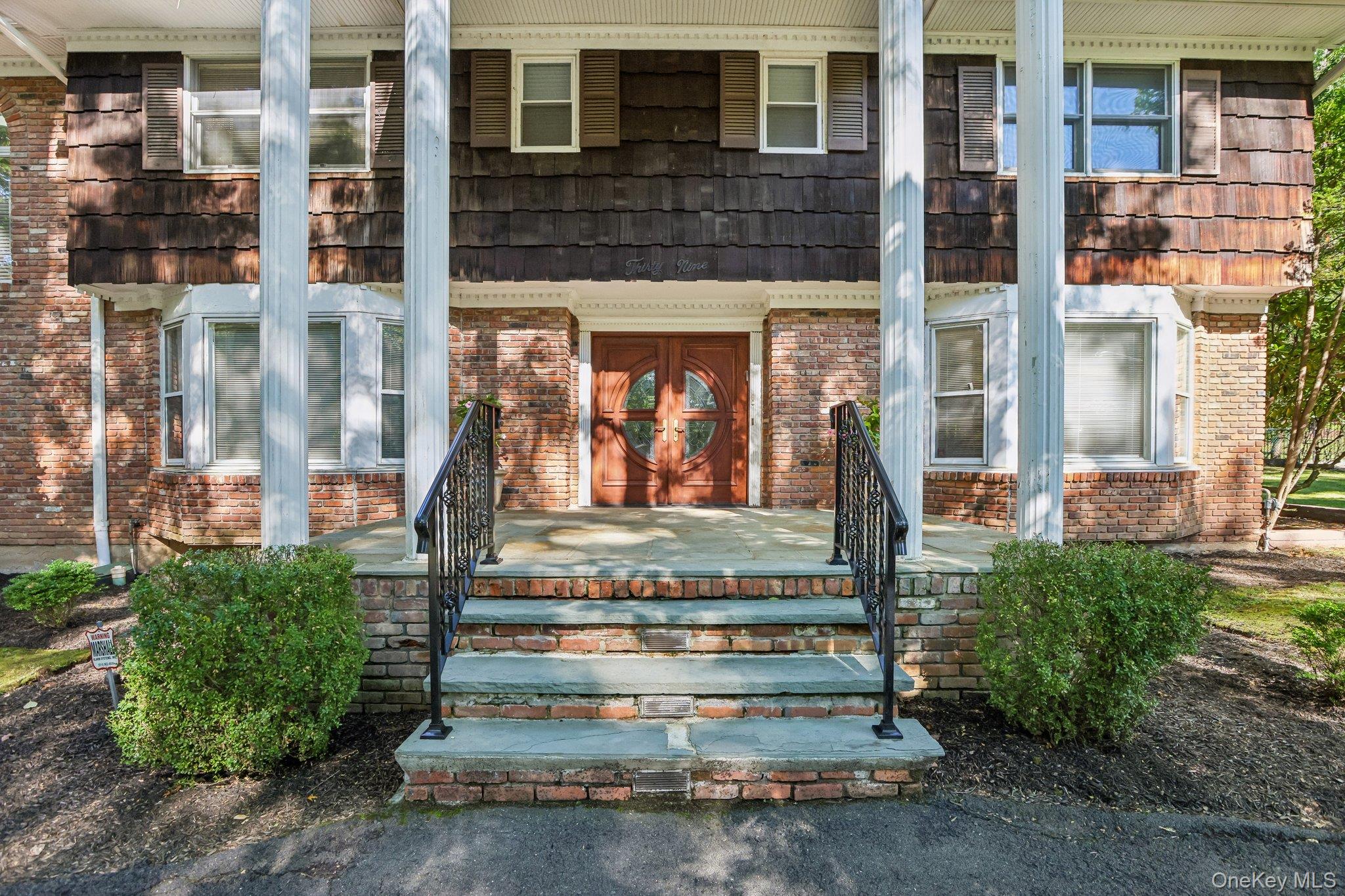 39 Woodhaven Drive Property Photo 2