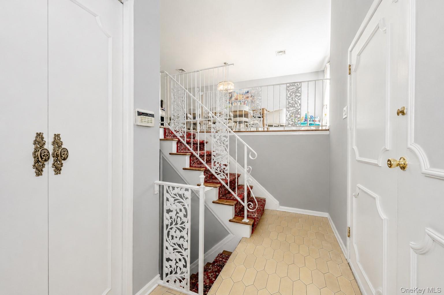 735 Elvira Avenue Property Photo 2