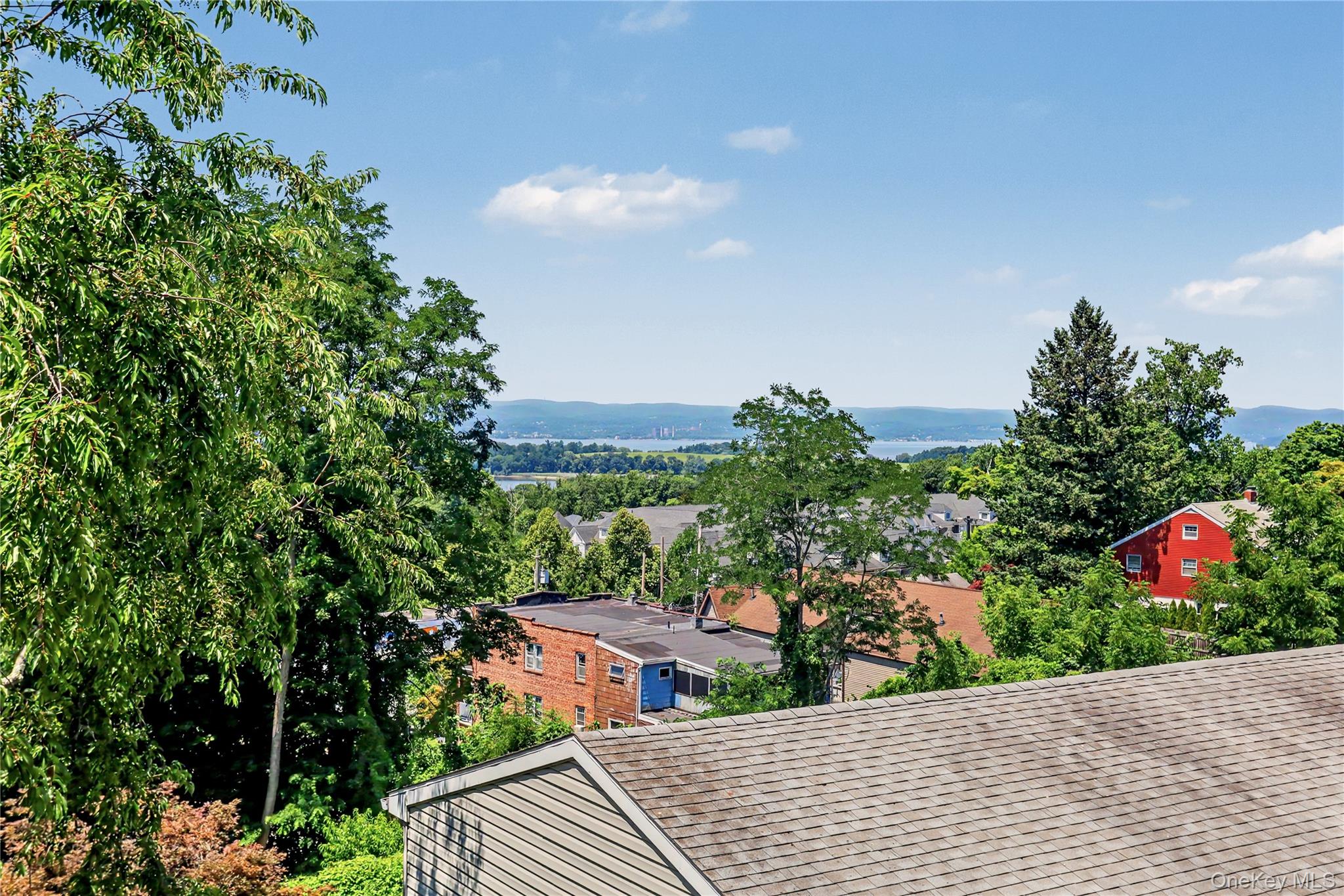 33 Cedar Lane Property Photo 17