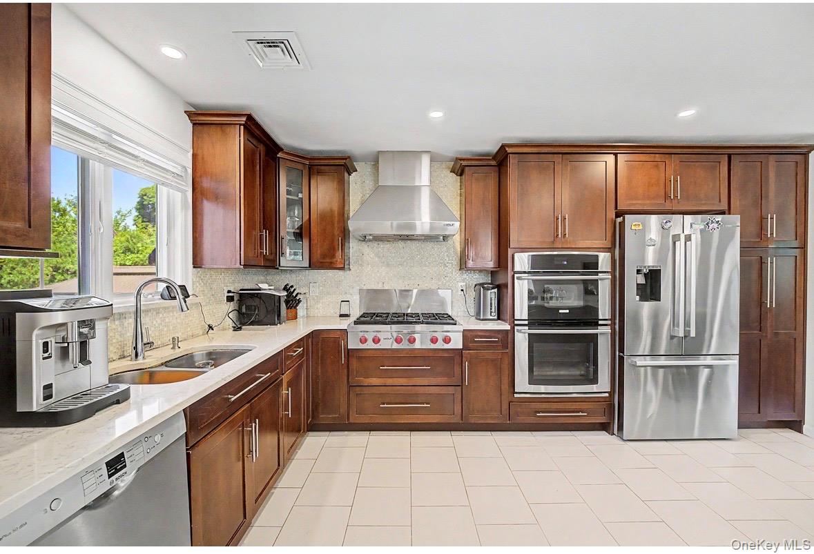 9 Cortland Avenue Property Photo 9