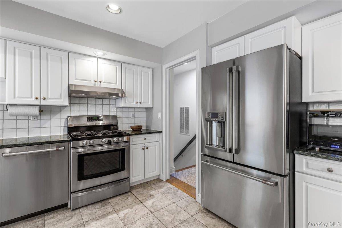 51 Croton Avenue Property Photo 13