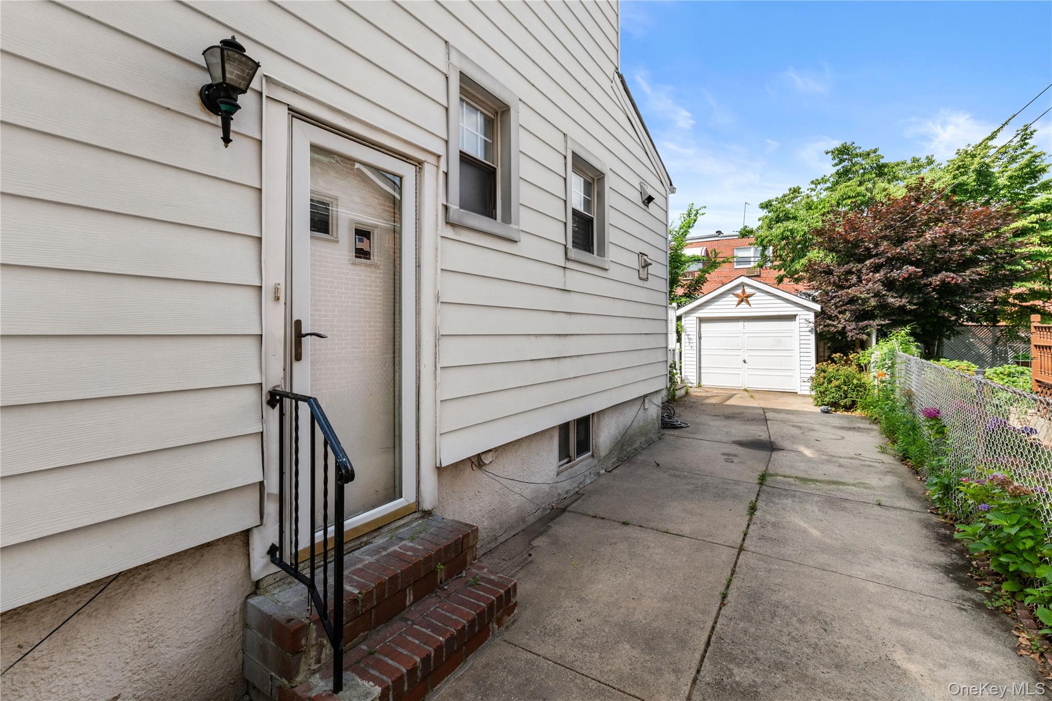 6148 220th Street Property Photo 28