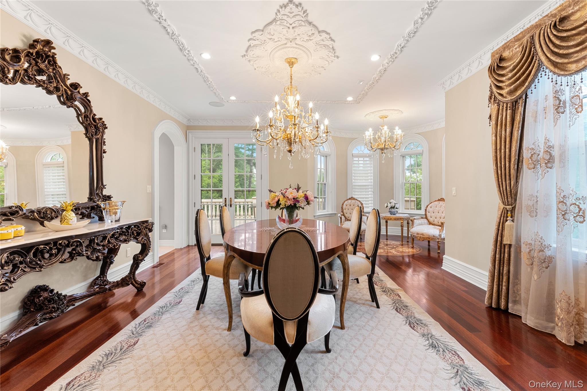 28 Whitney Circle Property Photo 6